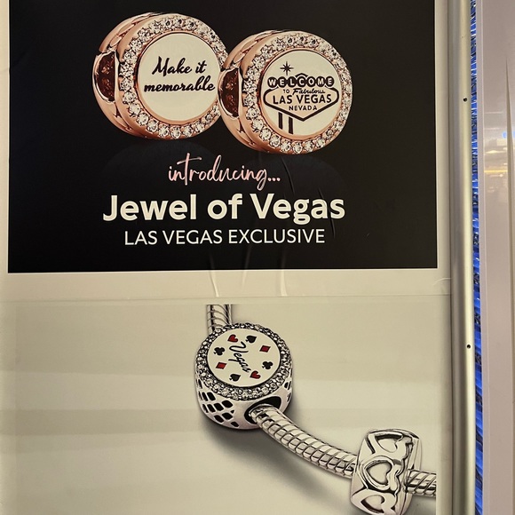 Las Vegas Pandora Charm - Picture 6 of 6